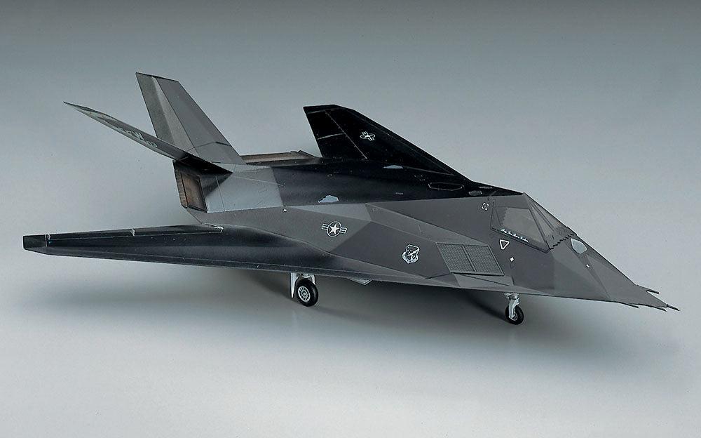 【再販】1/72 F-117A ナイトホーク