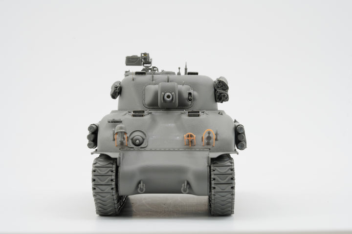 1/35 アメリカ中戦車 M4A1 シャーマン 中期型
