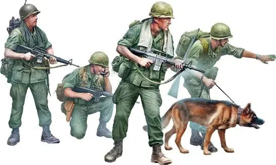 1/35 米・ベトナム戦兵士4体+犬1頭・ドッグパトロール