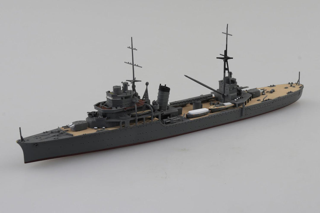 1/700 ウォーターライン 日本海軍 軽巡洋艦 香取