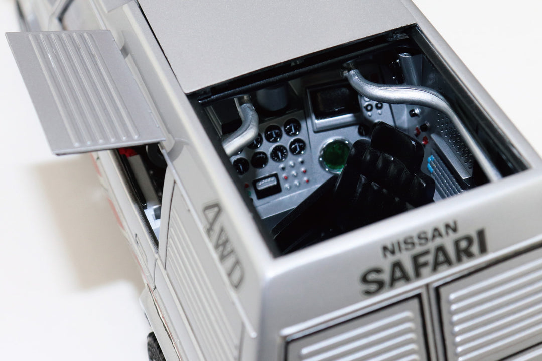 1/24 西部警察 サファリ4WD&タンク車