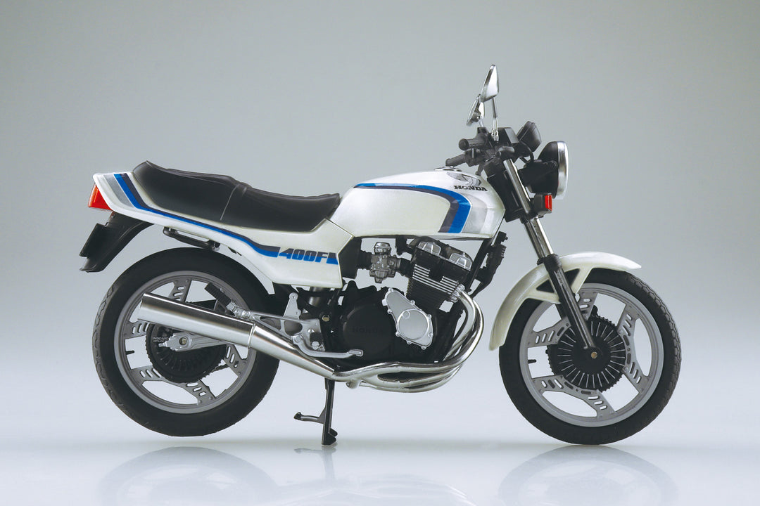 1/12 完成品バイク Honda CBX400F パールシェルホワイト (CBX550F Ver.)