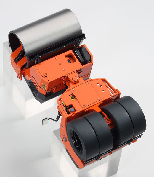 【再販】1/35 日立建機 コンバインド振動ローラ ZC50C-5