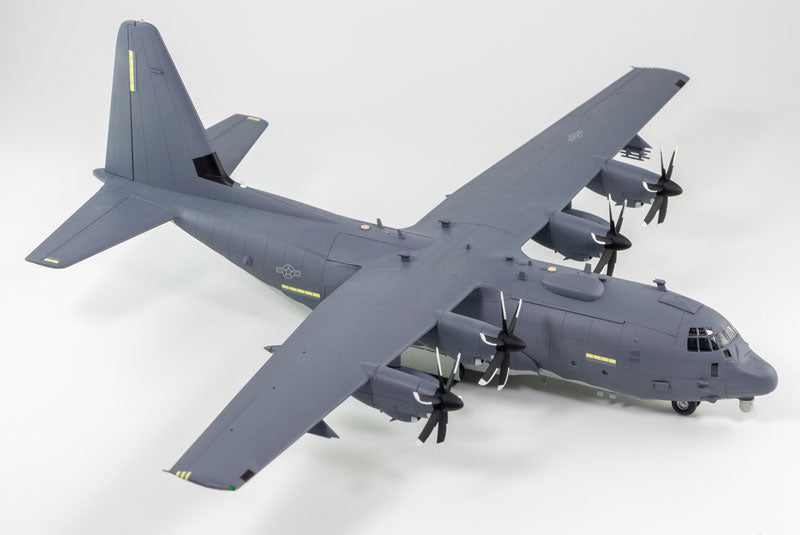 1/144 AC-130J ゴーストライダー ガンシップ