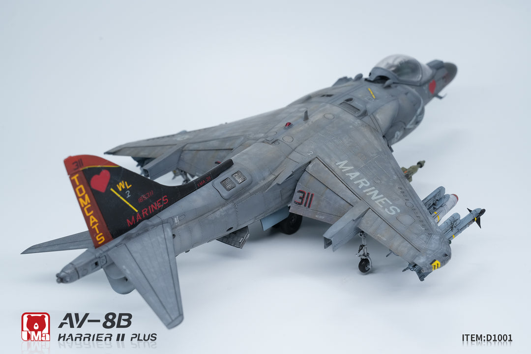 1/48 アメリカ AV-8B ハリアー II PLUS 攻撃機