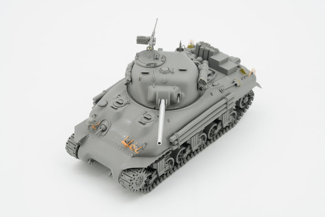 1/35 アメリカ中戦車 M4A1 シャーマン 中期型