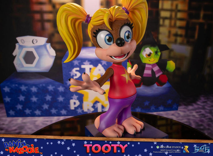 チューティ スタチュー