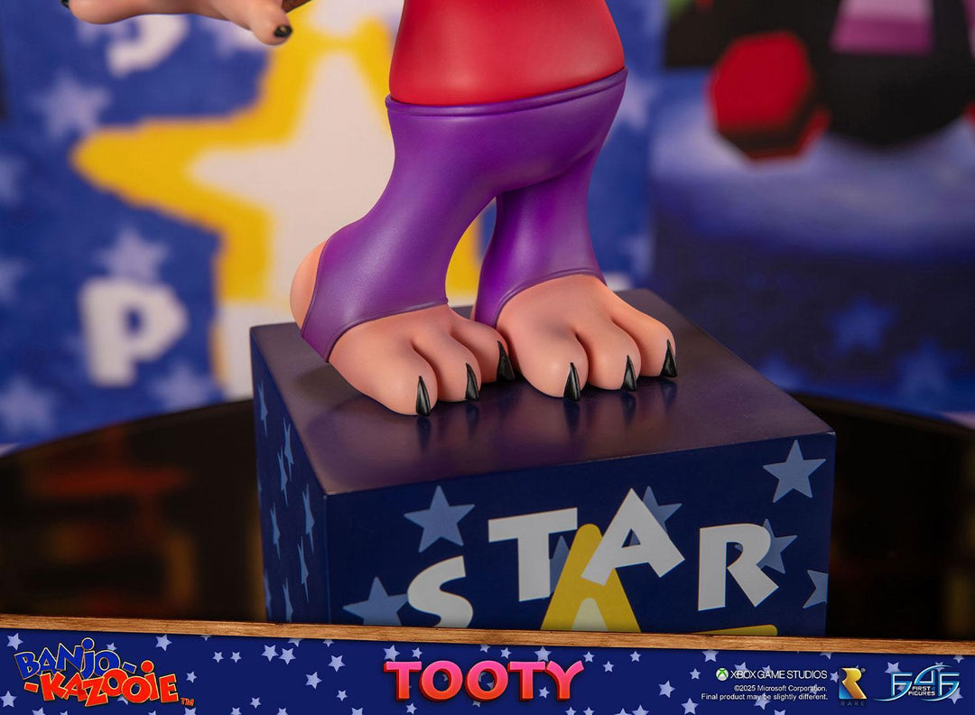 チューティ スタチュー