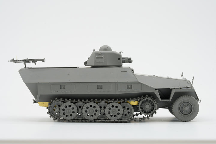 1/35 ドイツ Sd.Kfz.251 Ausf.D w/R35砲塔