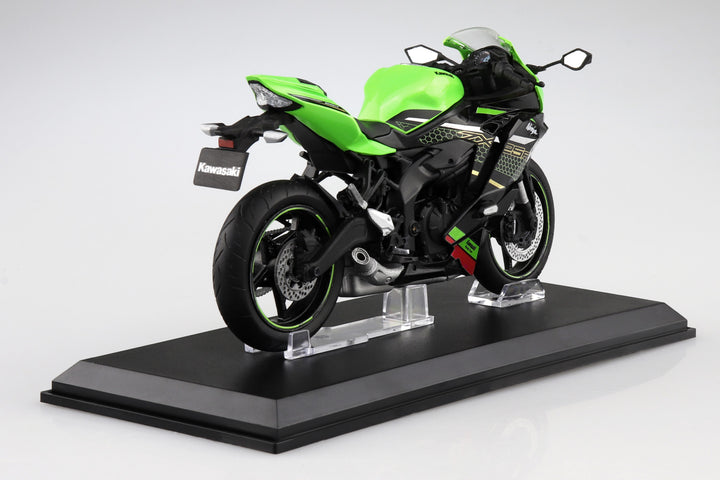 1/12 KAWASAKI Ninja ZX-25R ライムグリーン×エボニー