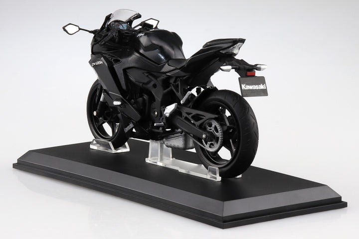 1/12 KAWASAKI Ninja ZX-25R メタリックスパークブラック