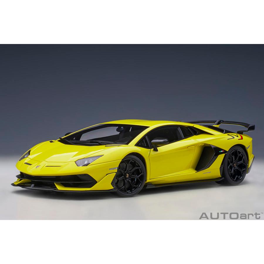 1/18 ランボルギーニ アヴェンタドール SVJ (パール・イエロー)