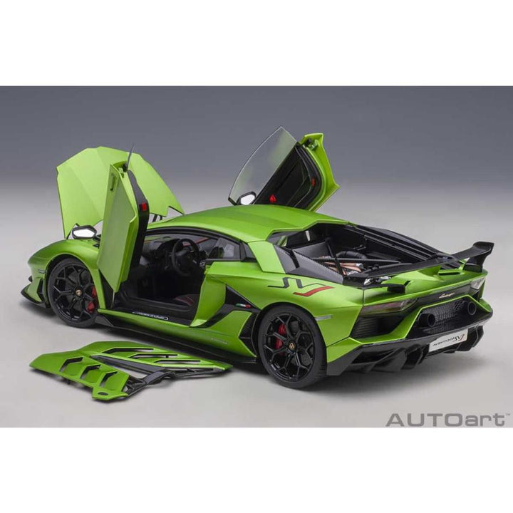 1/18 ランボルギーニ アヴェンタドール SVJ (マット・グリーン)