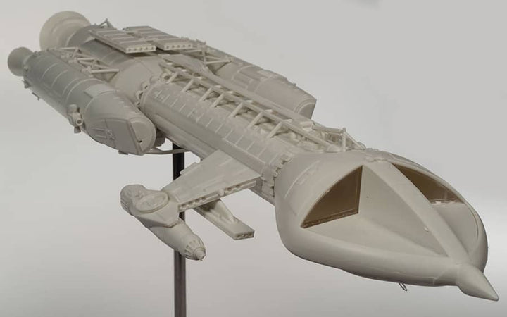 スペース1999 ホークIX 1/48スケール 未塗装組立キット
