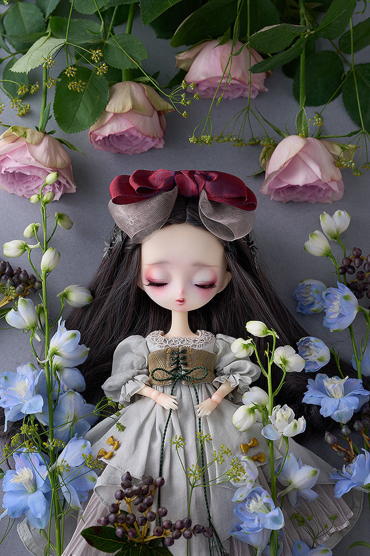 Harmonia bloom Sophia Snow White