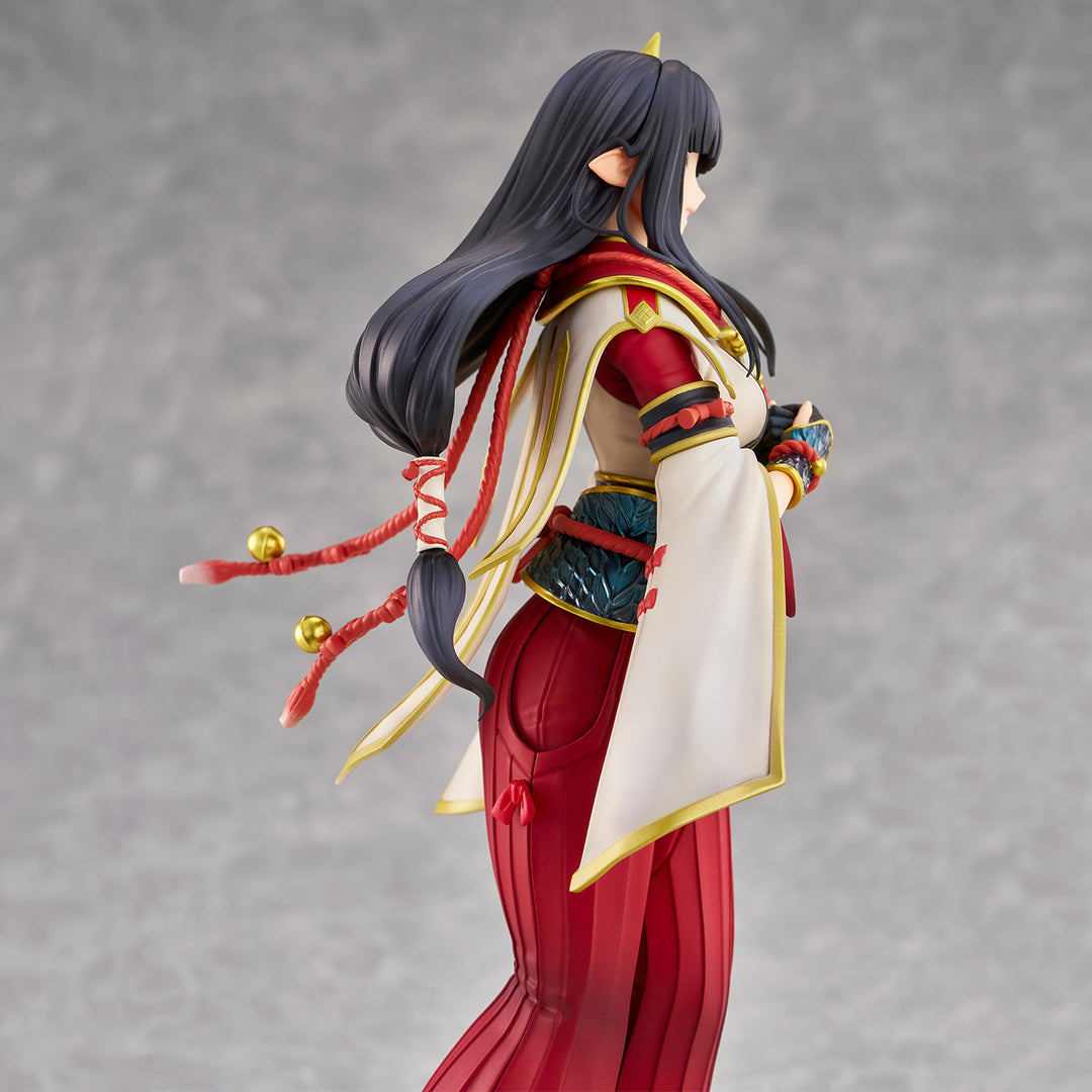 里の受付嬢ヒノエ