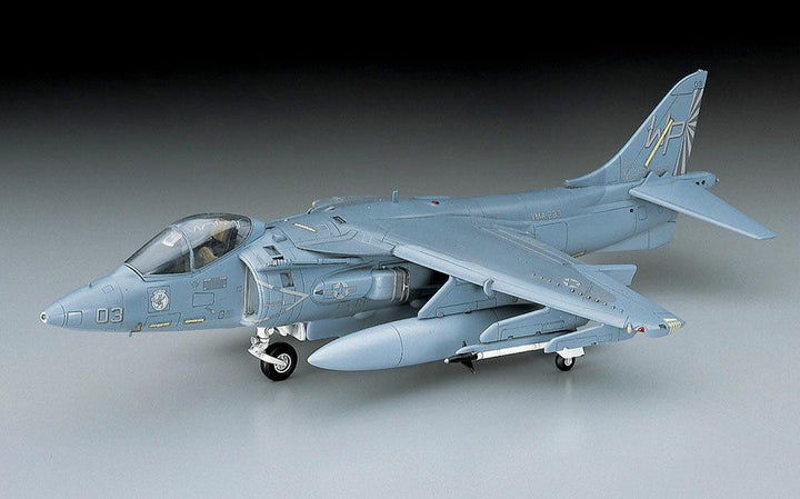【再販】1/72 AV-8B ハリアー Ⅱ