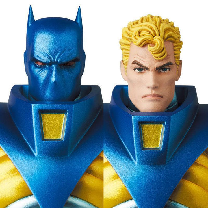 MAFEX KNIGHTFALL BATMAN