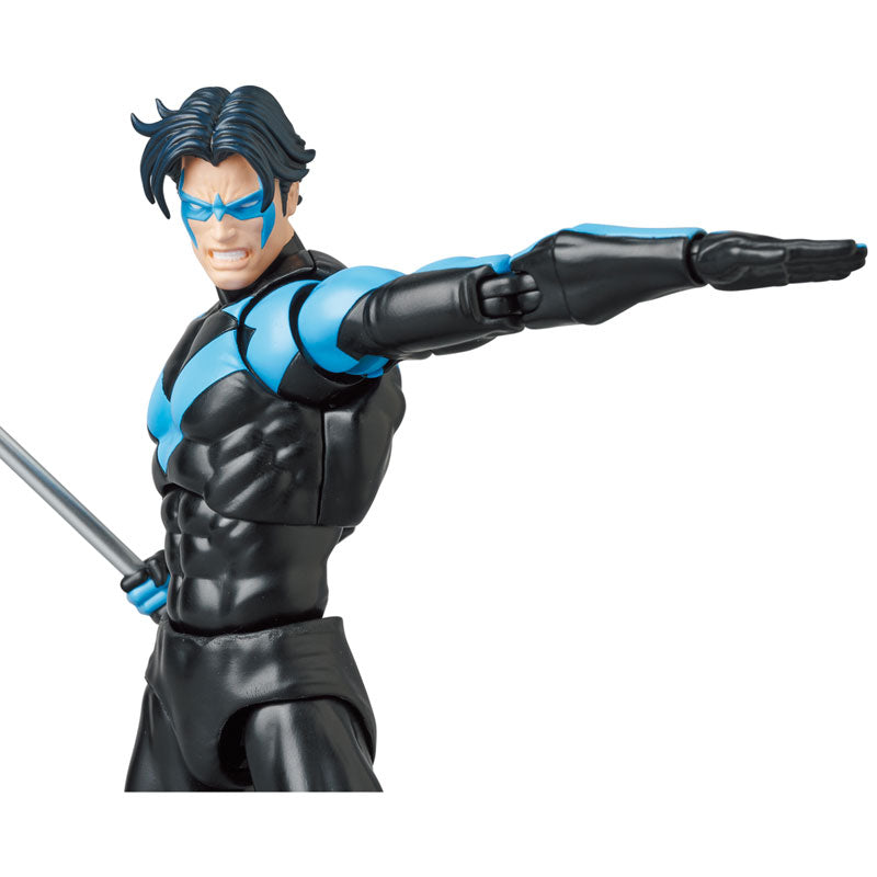 MAFEX NIGHTWING(BATMAN： HUSH Ver.)