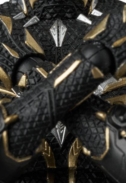 MAFEX BLACK PANTHER (WAKANDA FOREVER)