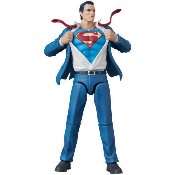 MAFEX CLARK KENT(BATMAN： HUSH Ver.)