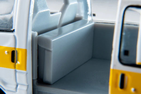 1/64 トミカリミテッドヴィンテージ NEO LV-N310b マツダ ボンゴブローニイ 引越ノサカイ