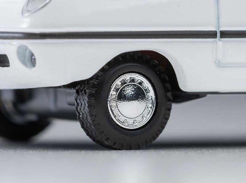 1/64 トミカリミテッドヴィンテージ こどもの国×TLV ダットサン ベビイ 6号車(白) フィギュア付