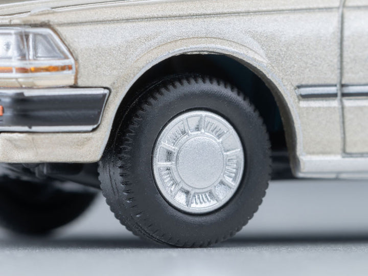 LV-N244b 日産 グロリア ワゴン V20E GL (イエロイッシュシルバー) 1991年式