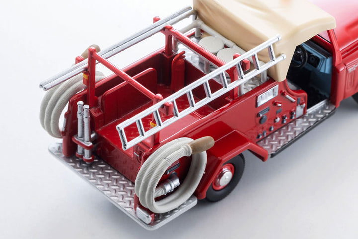 1/64 トミカリミテッドヴィンテージ LV-31c 日産 パトロール ポンプ消防車 (フィギュア付)