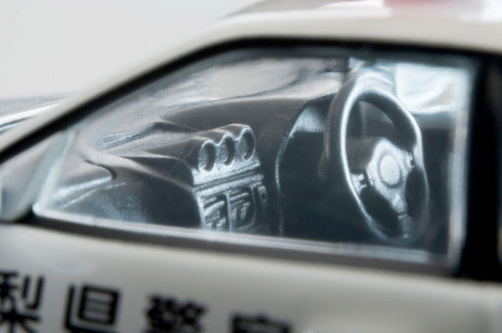 1/64 トミカリミテッドヴィンテージ NEO LV-N366a 日産 スカイライン 2ドア スポーツクーペ 25GT TURBO パトロールカー(山梨県警察)