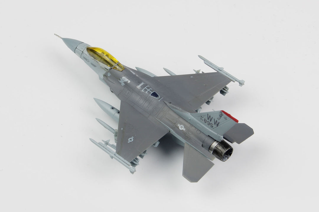 1/144 アメリカ空軍戦闘機 F-16Cファイティングファルコン 三沢基地 第35戦闘航空団 (2機セット)【再生産】