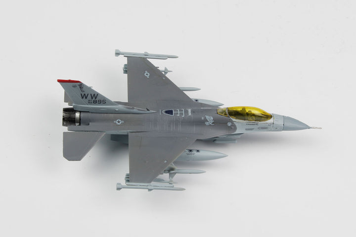 1/144 アメリカ空軍戦闘機 F-16Cファイティングファルコン 三沢基地 第35戦闘航空団 (2機セット)【再生産】