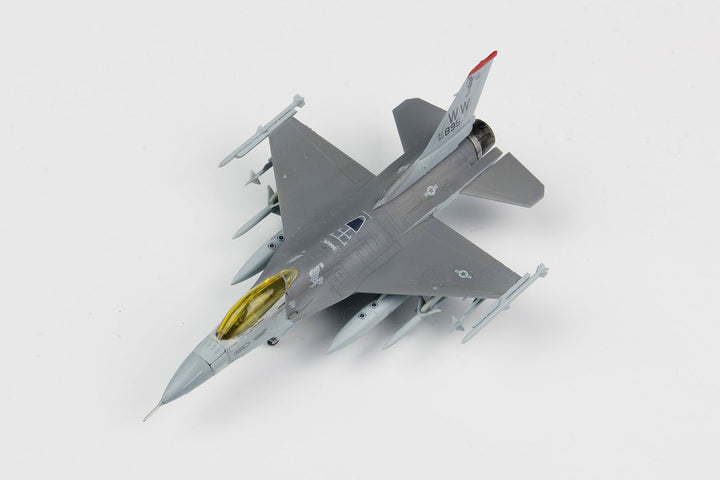 1/144 アメリカ空軍戦闘機 F-16Cファイティングファルコン 三沢基地 第35戦闘航空団 (2機セット)【再生産】