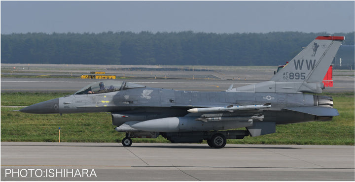 1/144 アメリカ空軍戦闘機 F-16Cファイティングファルコン 三沢基地 第35戦闘航空団 (2機セット)【再生産】