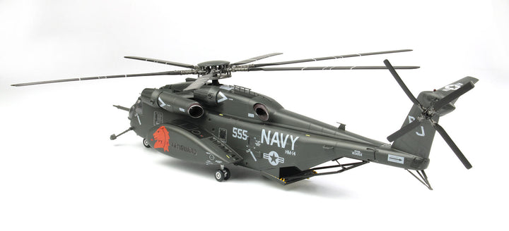 1/72 アメリカ海軍 掃海･輸送ヘリコプター MH-53Eシードラゴン HM-14 バンガード