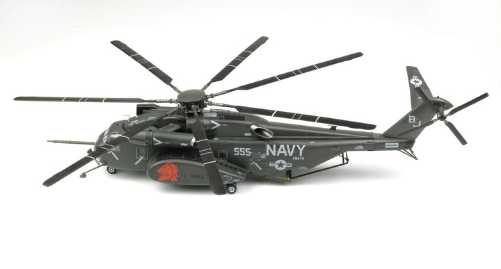 1/72 アメリカ海軍 掃海･輸送ヘリコプター MH-53Eシードラゴン HM-14 バンガード