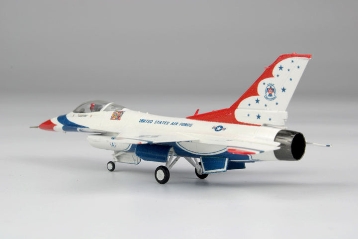 1/144 アメリカ空軍 F-16C ファイティングファルコン サンダーバーズ【再生産】