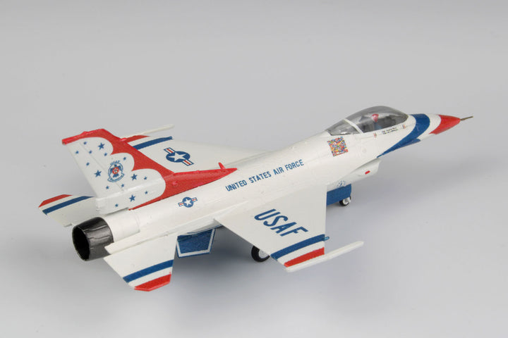 1/144 アメリカ空軍 F-16C ファイティングファルコン サンダーバーズ【再生産】