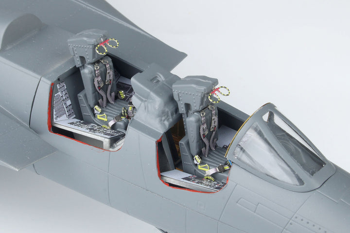1/48 アメリカ海軍 艦上戦闘機 F-14A トムキャット 厚木 CVW-5 専用エッチングパーツ付属
