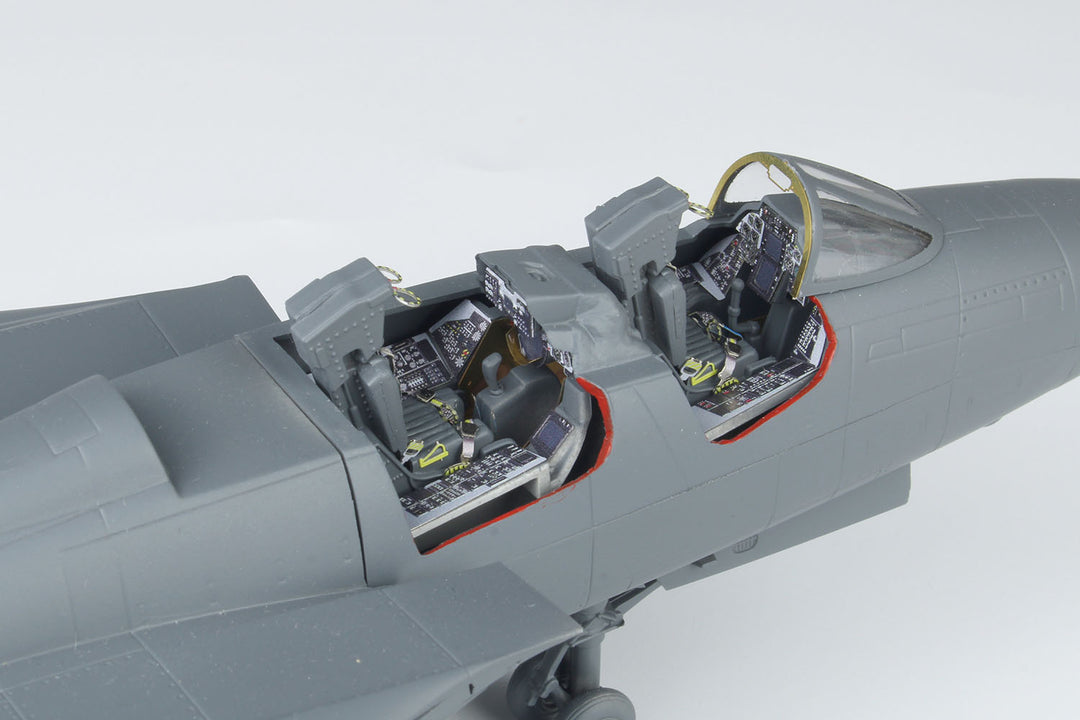 1/48 アメリカ海軍 艦上戦闘機 F-14A トムキャット 厚木 CVW-5 専用エッチングパーツ付属