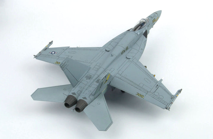 1/72 アメリカ海軍 艦上戦闘機 F/A-18E スーパーホーネット VFA-115 イーグルス マスキングシール付属