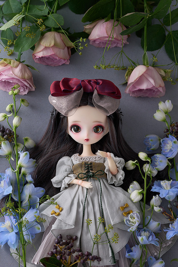 Harmonia bloom Sophia Snow White