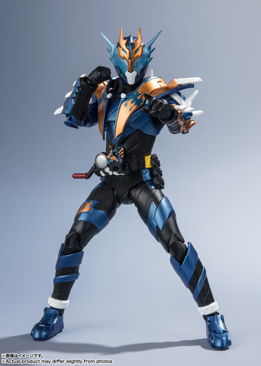 S.H.Figuarts 仮面ライダークローズ 平成ジェネレーションズエディション