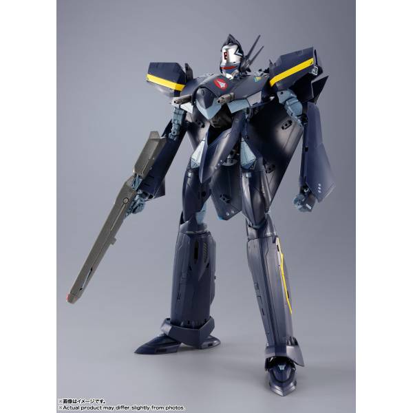 DX超合金 VF-17S ナイトメアステルスバルキリー（ガムリン木崎機）
