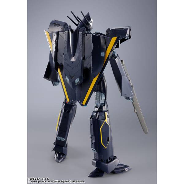 DX超合金 VF-17S ナイトメアステルスバルキリー（ガムリン木崎機）