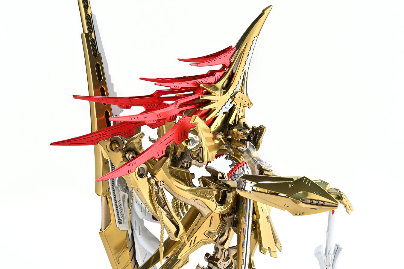 帝騎マグナパレス ザ・ナイト・オブ・ゴールド 1/144スケール