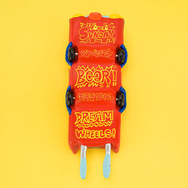 SUNDAY BEAR RED CAR / Rob Kidney