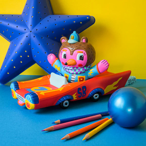 SUNDAY BEAR RED CAR / Rob Kidney