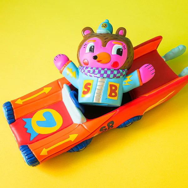 SUNDAY BEAR RED CAR / Rob Kidney