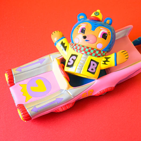 SUNDAY BEAR PINK CAR / Rob Kidney
